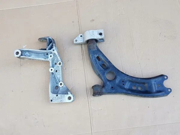Braccio di Controllo Sinistro + Supporto / Audi A3 8P - VW Golf 6 VI / Ottime Condizioni image 5