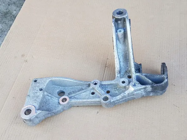 Braccio di Controllo Sinistro + Supporto / Audi A3 8P - VW Golf 6 VI / Ottime Condizioni image 8