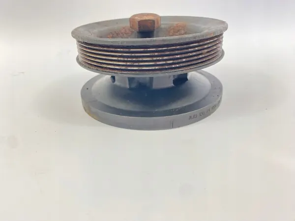 Polea cigüeñal Mercedes OEM 1020301403 Usado image 5