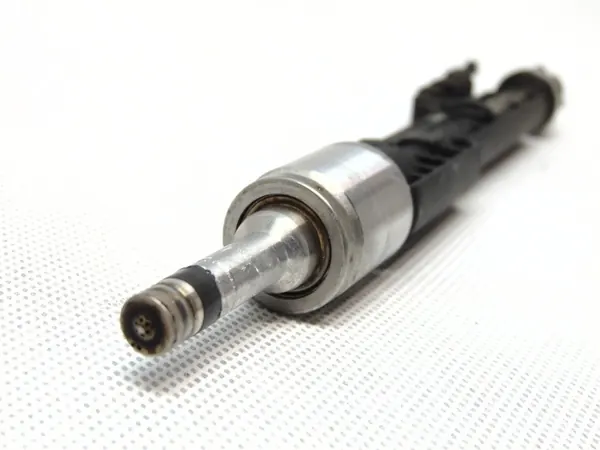 Iniettore BMW F06 LCI 4.4 N63 image 4