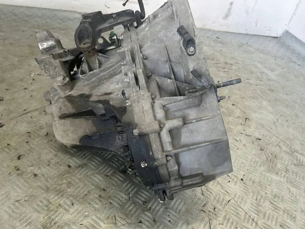 VAIHTEISTO RENAULT MEGANE III 1.5 DCI image 2