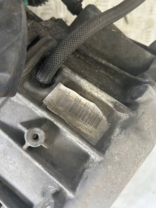 VAIHTEISTO RENAULT MEGANE III 1.5 DCI image 6