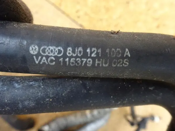 AUDI S3 8P GOLF VI 2.0 TSI CDL Vesiputkien Setti 06F971845B image 4