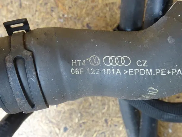 AUDI S3 8P GOLF VI 2.0 TSI CDL Vesiputkien Setti 06F971845B image 8