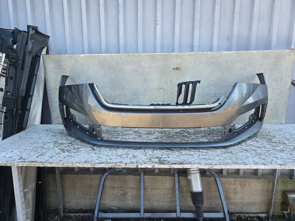 Skoda Scala etupuskuri OEM 657807221 Q1 image 2