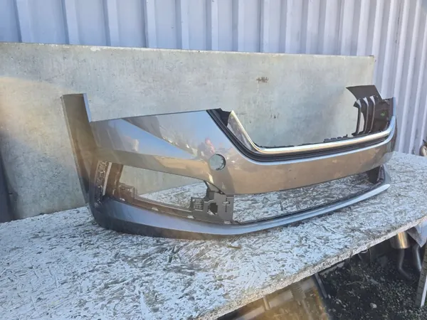 Skoda Scala etupuskuri OEM 657807221 Q1 image 4
