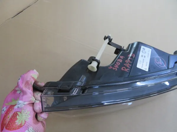 Lâmpada Halógena Esquerda e Direita Skoda Rapid 12-17 OEM AWU3686 image 10