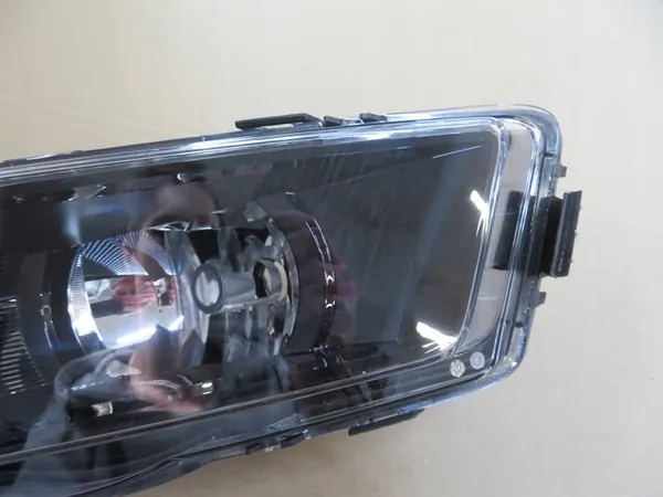 Lâmpada Halógena Esquerda e Direita Skoda Rapid 12-17 OEM AWU3686 image 2