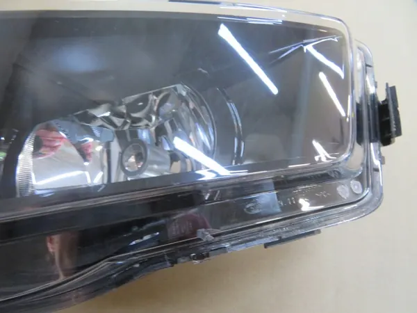 Lâmpada Halógena Esquerda e Direita Skoda Rapid 12-17 OEM AWU3686 image 4