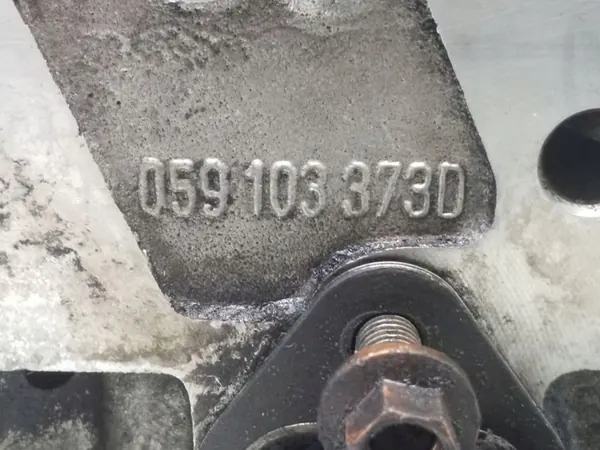 Culasse moteur Audi A4 B5 OEM 059103353D image 7