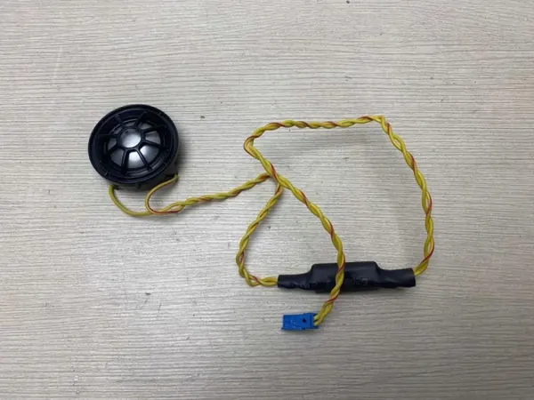 Altavoz BMW OE OEM 2622857 - Estado usado image 2