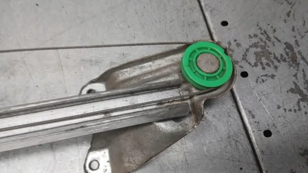 Elevador de vidro traseiro direito Opel Zafira A 99-03 90579540 image 7