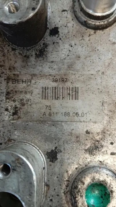 Oliekoeler Behr 6111880501 Mercedes image 2