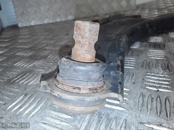2009 Nissan X-Trail Suspension Arm AM-532611 image 5