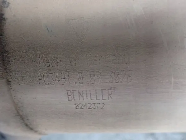 Gebrauchter Porsche Katalysator OEM 2242372 image 5