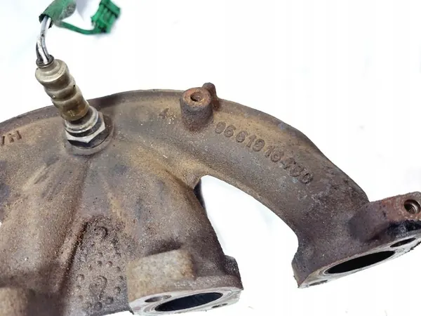 Collecteur d'échappement OEM kolektor wydech 1.4 8V - Occasion image 3