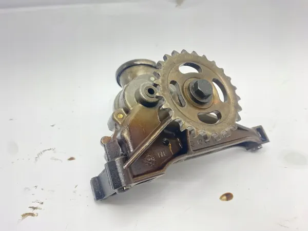Pompe à huile OEM SDV09017 pour moteur Mercedes M111 image 4