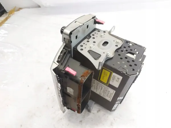 Radio CD Toyota OEM 86120-0D201 pour Yaris II image 3