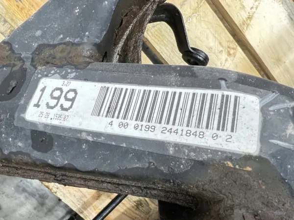 Mercedes R170 Taka-akselipalkki OEM MMAUTKO-28398 image 3