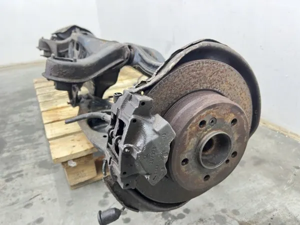 Mercedes R170 Taka-akselipalkki OEM MMAUTKO-28398 image 4