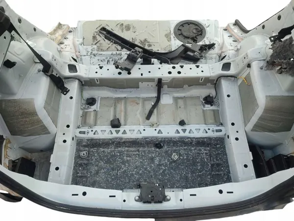 Parachoques trasero PAS TYLNY WANNA para BMW 2 F45 Active Tourer image 3