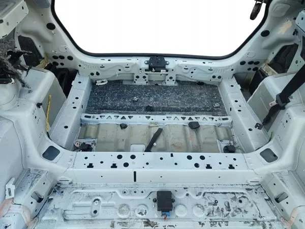 Parachoques trasero PAS TYLNY WANNA para BMW 2 F45 Active Tourer image 5