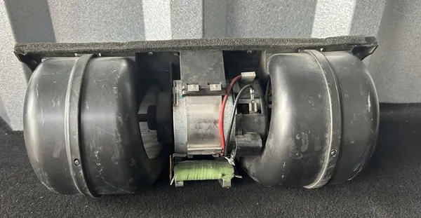 Motor de ventilador de aquecimento DAF XF 106 OE 1672646 image 2