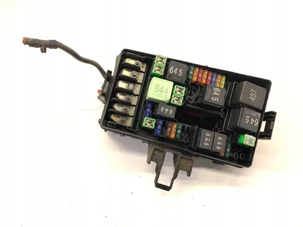 Caixa de Fusíveis VW Passat B8 Kombi 2.0 190CV OEM 5Q0907361B image 1