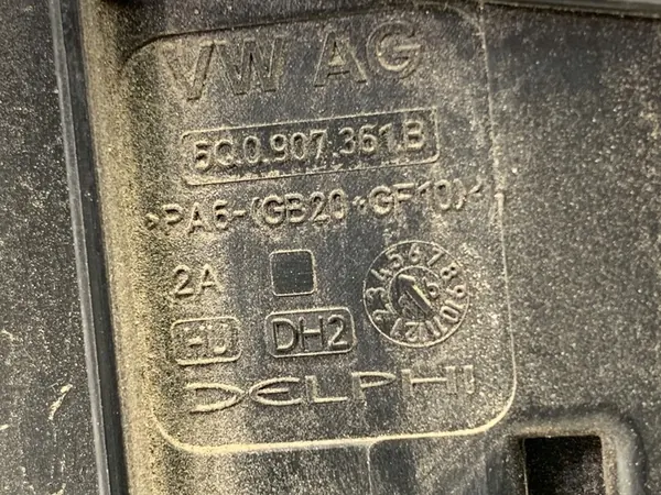 Caixa de Fusíveis VW Passat B8 Kombi 2.0 190CV OEM 5Q0907361B image 4