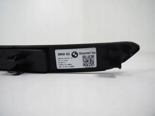 BMW X7 G07 Estribo Direito Traseiro OEM 8072244 image 2