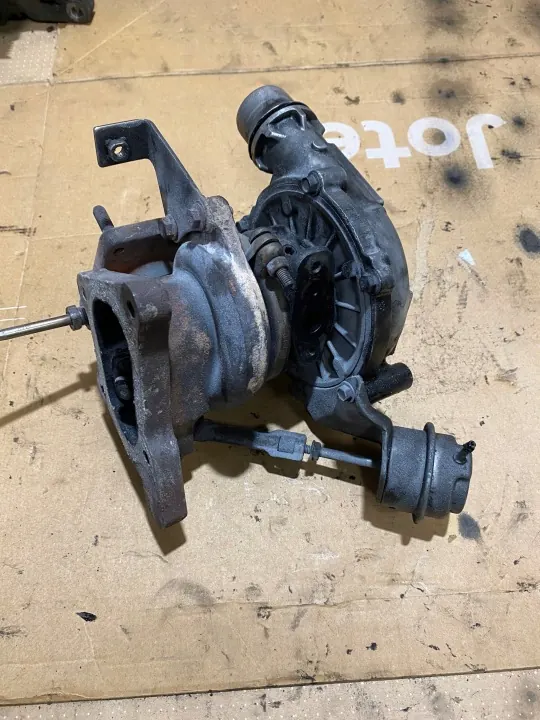 Renault OE Turbokompressor OEM 795637-0001 - Begagnad image 3