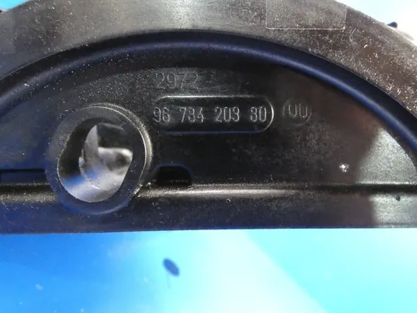 JAGUAR XF 2012 2.2 D Tampa de válvulas 9678420380 image 3