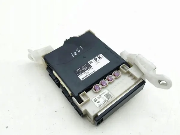 Módulo confort OEM 8922147451 para Toyota Prius 2018 image 2