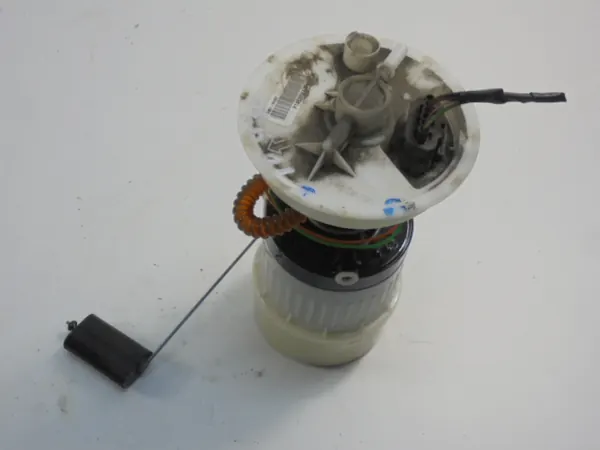 Pompe à carburant Ford OE 3M519H307 - État utilisé image 2