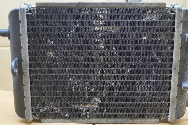 Audi OE 8E0121212K Radiador de refrigeración del motor image 3