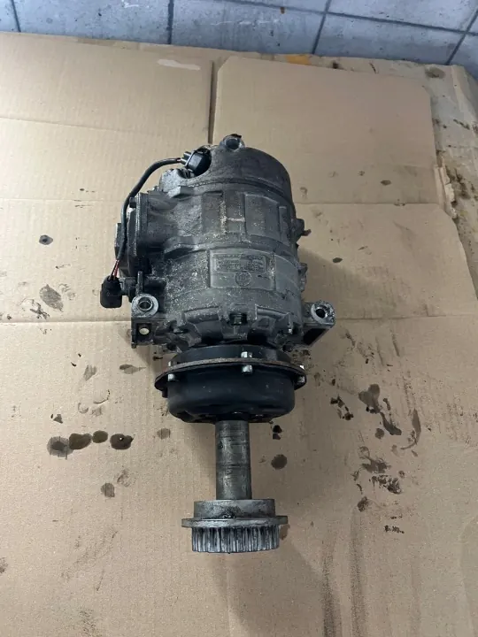 Bomba compressor ar condicionado VW Touareg 5.0TDI OEM 447220-9030 image 2