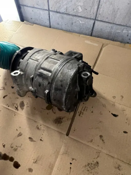 Bomba compressor ar condicionado VW Touareg 5.0TDI OEM 447220-9030 image 5