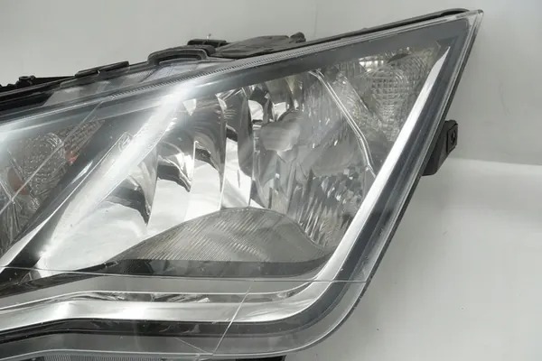 Farol esquerdo Seat Leon III 5F1941005B image 4