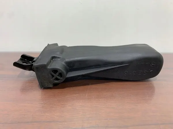Tope de puerta trasera Cupra Formentor OEM 6FF839267 image 2