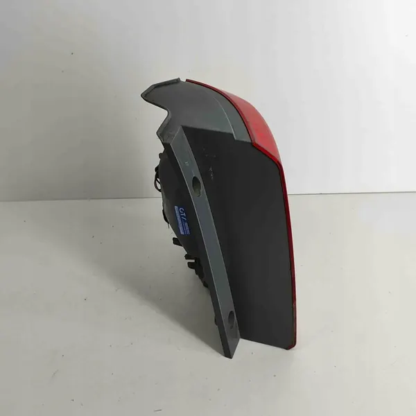 KIA Sorento 2012 Luz trasera derecha image 4