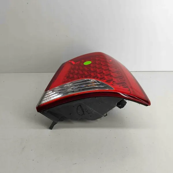 KIA Sorento 2012 Luz trasera derecha image 6