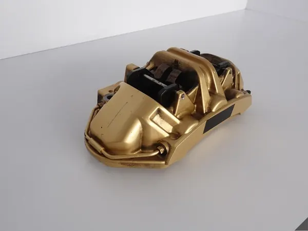 BMW M5 F90 M8 F91 Gold Bremssattel + Beläge Rechts Vorne OEM image 2