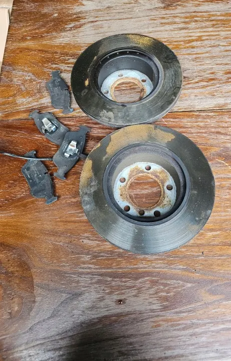 OEM 6855002 Bromsskivor & Belägg Bak 296mm image 2