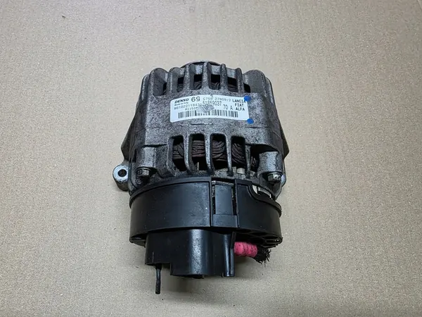 Vaihtovirtageneraattori Fiat Grande Punto 1.4 8V 51859037 70A image 2