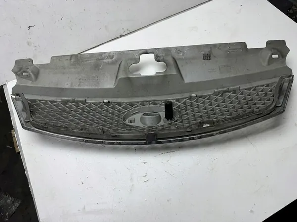 Grade do radiador FORD MONDEO MK3 LIFT image 4