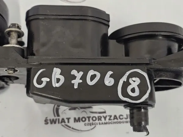 Mercedes E 2.2 CDI Respiradero de Aceite A6460100162 image 5