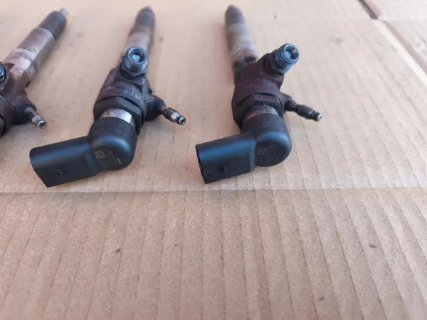 Inyector OEM H8201100113 para Nissan Juke 1.5 dCi image 5