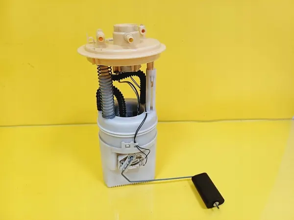 Bomba de combustible Mitsubishi Colt VI 1.3B MN135000 image 4