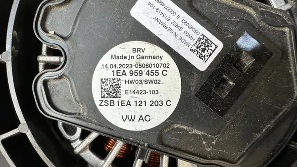 VW ID4 Q4 E-TRON Klimatiseringsfläkt 1EA816515A image 3