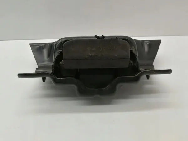 VW GOLF VII Vaihteiston Tyyny 1.2 TSI OEM 5Q0199555Q image 5